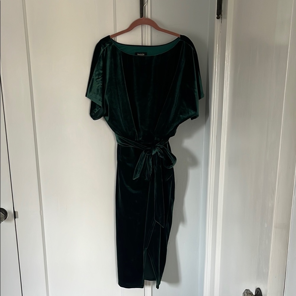 Kensie Green Sheath Dress with Dolman Sleeves for Cocktail